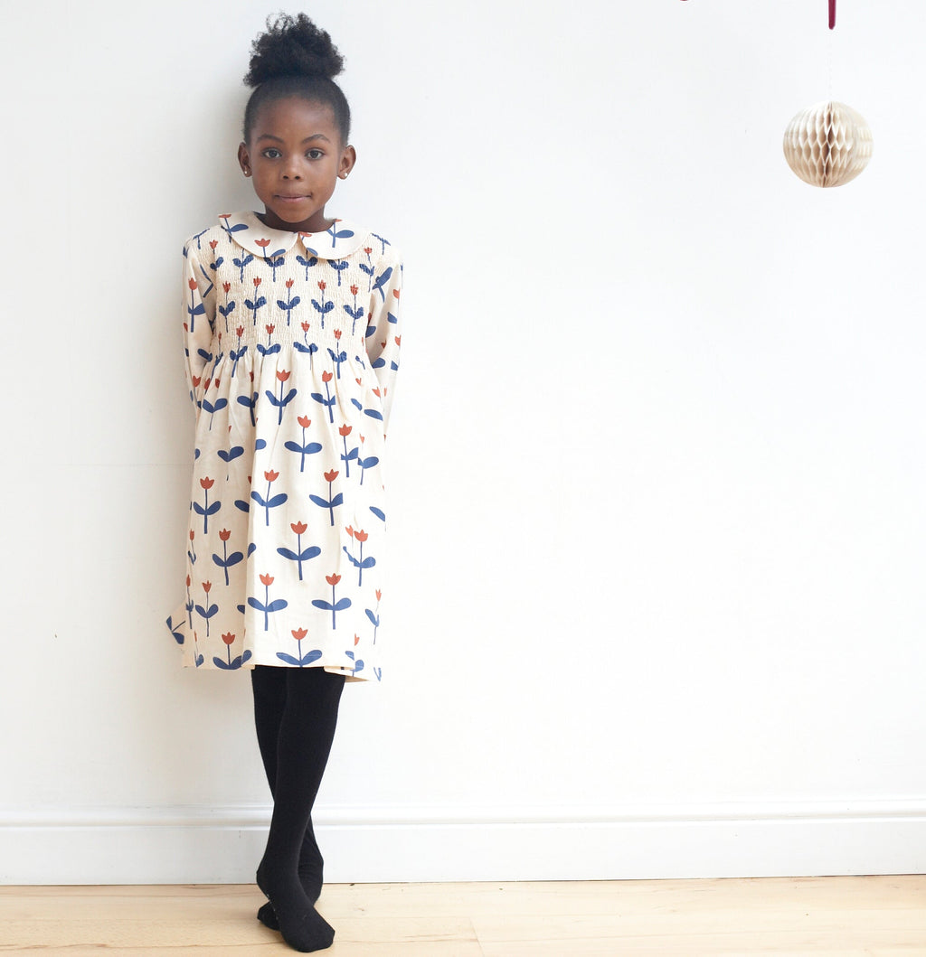 Smock Dress W. Peter Pan Collar - Tulip, Blue